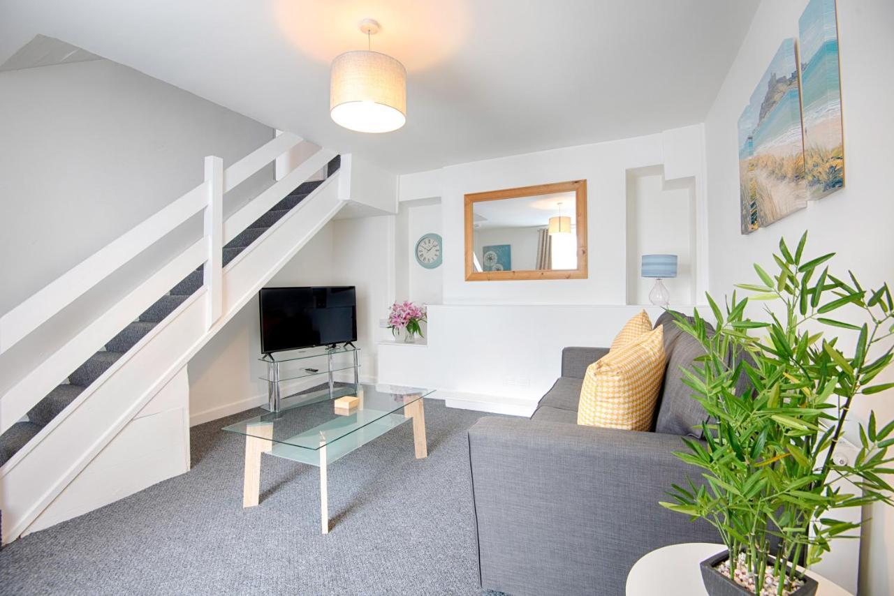 Parking, Smart Tv'S In All Rooms, Central Location Swansea Esterno foto